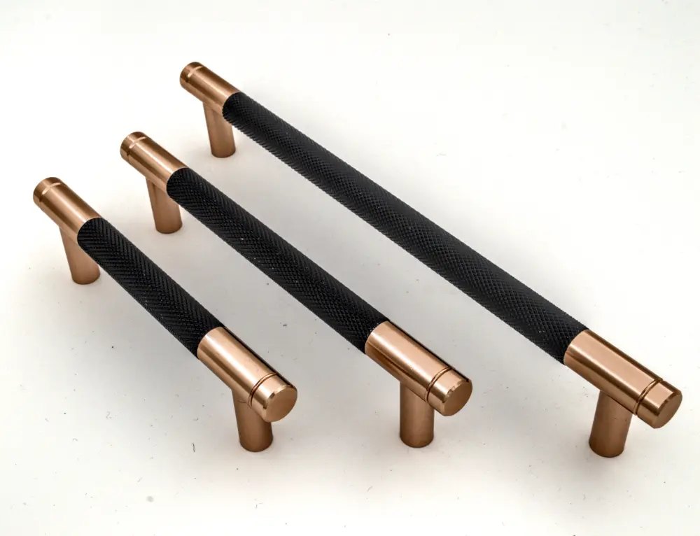 Aluminium Handle HD - 24307 - 96MM BK + GP (96150H34MM) 2.webp